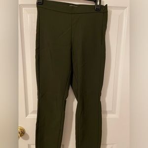 Banana Republic Devon dress pants in Olive size 0P